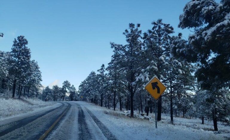  Continúan 4 tramos carreteros cerrados por congelamiento: CEPC