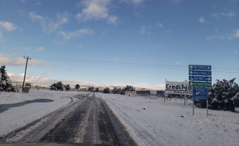  Abren circulación en tramos carreteros cerrados tras nevadas en la Sierra Tarahumara: CEPC