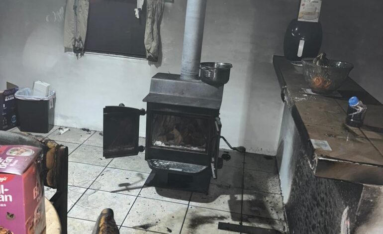  Se incendia vivienda en Rubio; moradores prendieron el calentón con diésel