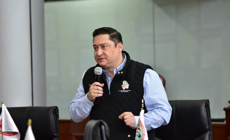  Chapulineo clásico por el poder; tendrá la Tribuna del Senado para aplaudirle a la 4T: GPPAN por “pluri” de Javier Corral con Morena