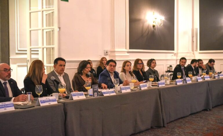  Se reúnen empresarios de Coparmex Chihuahua con presidenta y consejeros del IEE