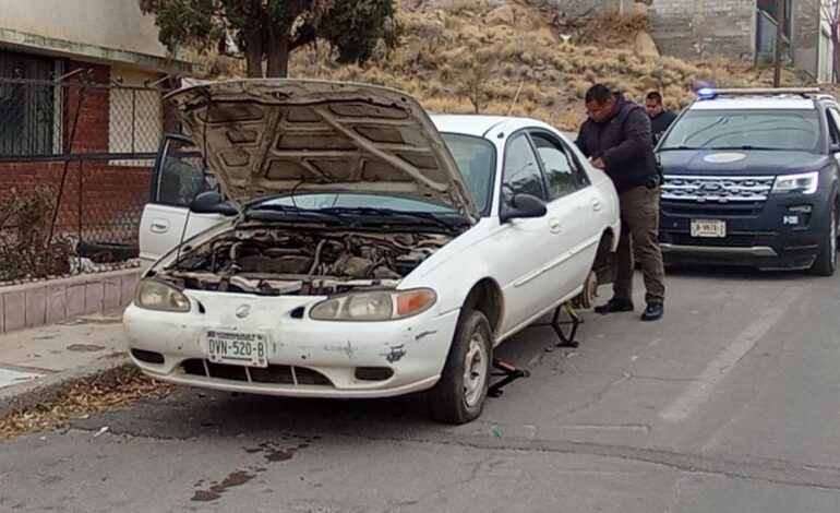  Recuperan auto con reporte de robo en colonia Santa Rosa