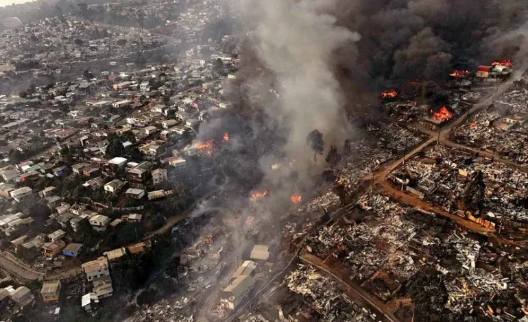  Incendio forestal en Chile deja al menos 112 fallecidos