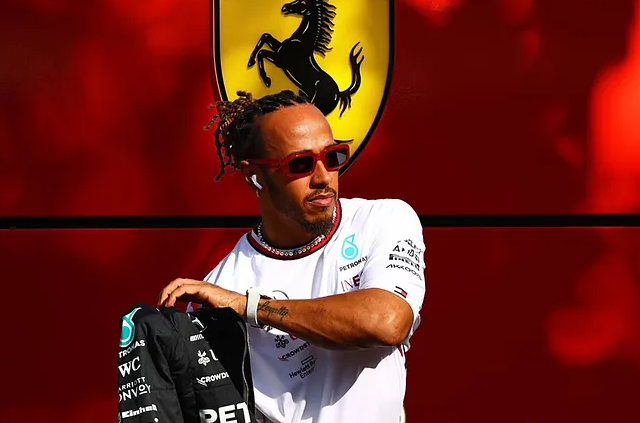  Lewis Hamilton se lleva la primera desilusión rumbo a Ferrari