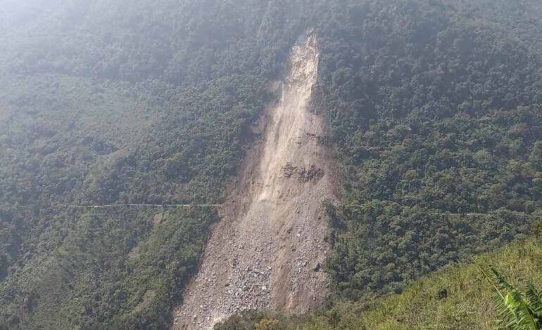  Derrumbe en cerro de Veracruz deja al menos 6 comunidades incomunicadas