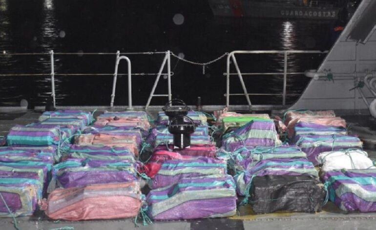  Ecuador asegura cerca de 1.5 toneladas de droga que supuestamente iban a ser enviadas a México