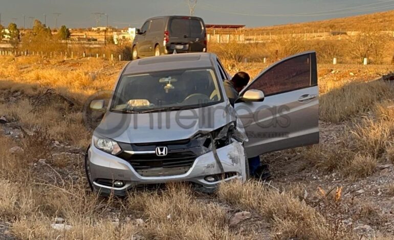  Accidente en carretera a Delicias deja cuantiosos daños materiales  