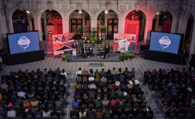 Presentan en Palacio de Gobierno el libro “Gobiernos de Coalición” de Alejandro Domínguez