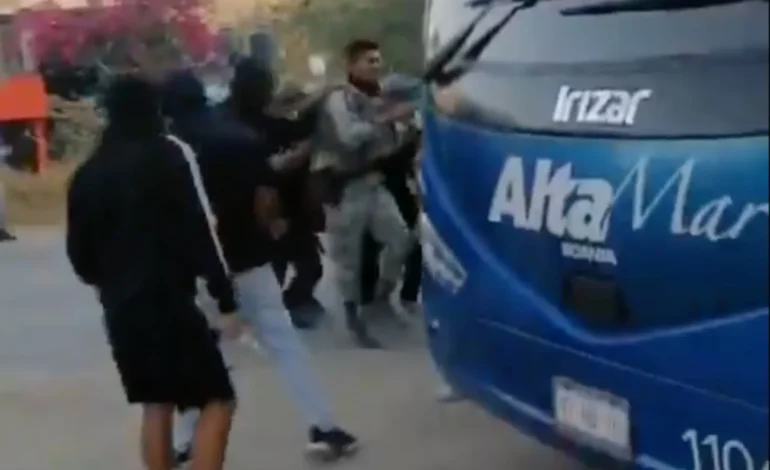  Liberan a agentes retenidos de la Guardia Nacional en la carretera Chilpancingo-Tixtla, Guerrero