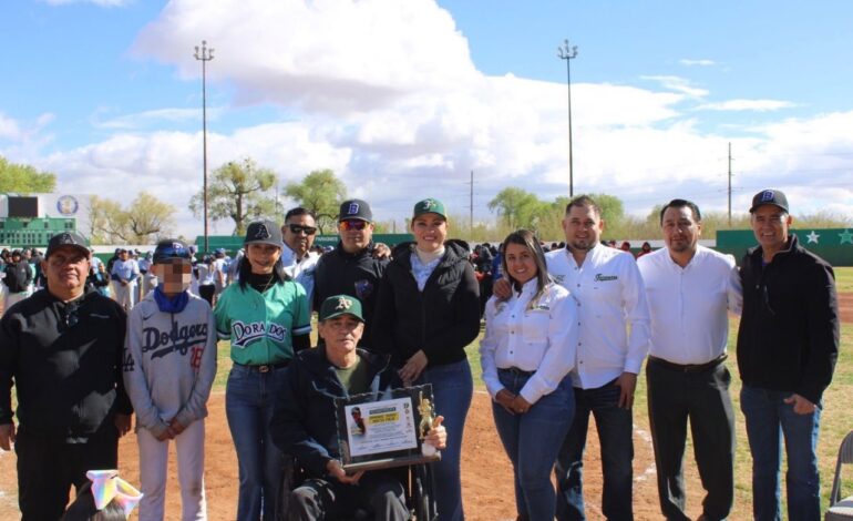  Asiste diputada Yesenia Reyes a la Inauguración del torneo regional de béisbol de la V zona