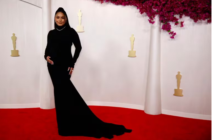  Vanessa Hudgens anunció su embarazo en la alfombra roja de los Oscar 2024
