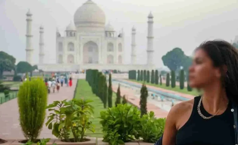  Turista española es violada por siete hombres en India