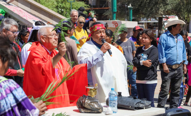  Arrancan comunidades indígenas urbanas de la capital celebraciones por Semana Santa en Plaza del Ángel