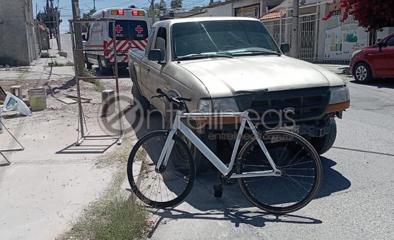  Ciclista sufre accidente en cruce de la colonia Nuevo Paraíso