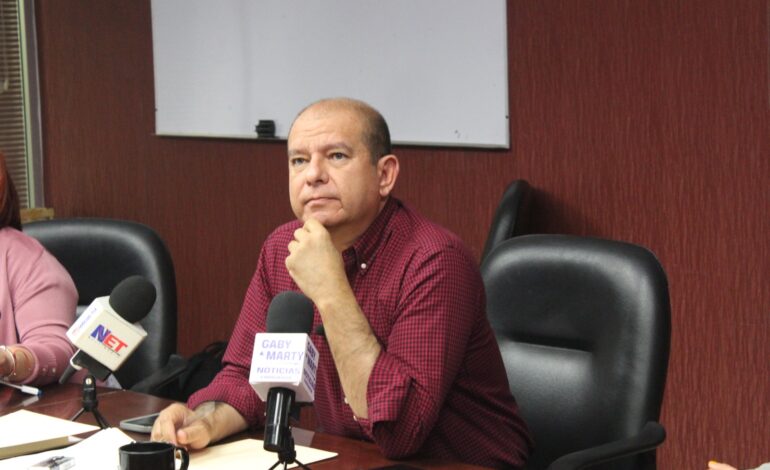  Xóchitl promete agua y su coordinador de campaña Santiago Creel la entregó a EU en perjuicio de los chihuahuenses, asegura Cuauhtémoc Estrada