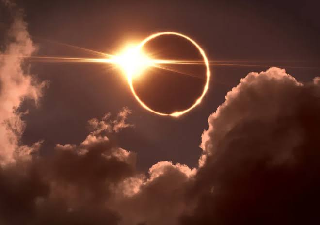  Estados en los que hoy no hay clases por el eclipse total de sol