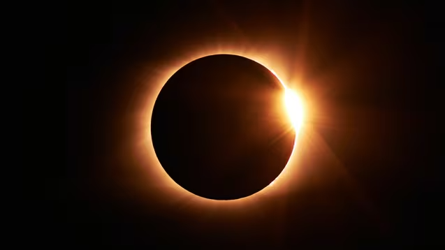  La profecía sobre los 3 días de oscuridad después del eclipse solar del 8 de abril
