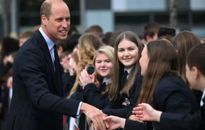  Apapachan al príncipe William con significativos regalos para Kate Middleton