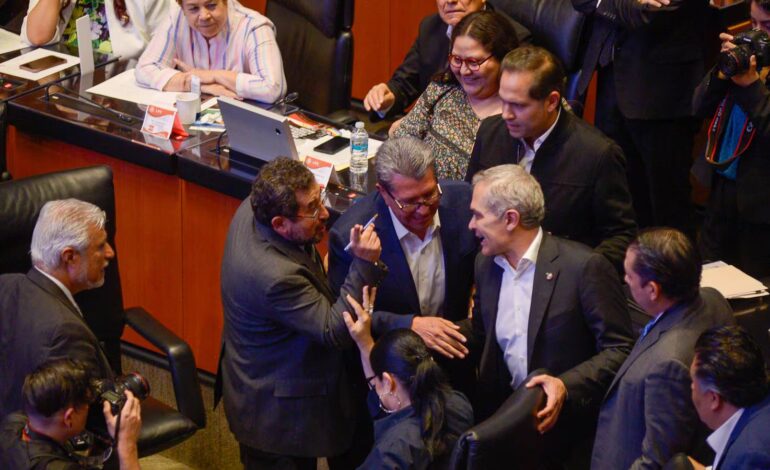  César Cravioto y Miguel Ángel Mancera casi llegan a los golpes en el Senado