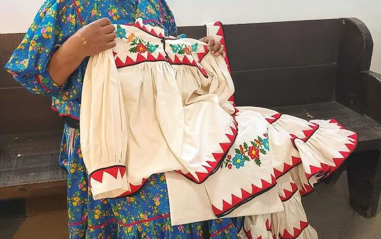  Destaca la artesana chihuahuense Eloísa Juárez Cruz en el Premio Iberoamericano de Textiles y Cestería 2024