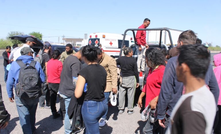  Denuncia diputado que elementos del INM abandonaron en una gasolinera de Delicias a migrantes detenidos en Chihuahua capital