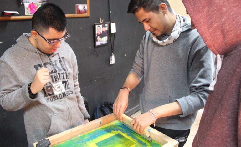  Incorporan taller de serigrafía en la Escuela de Artes y Oficios