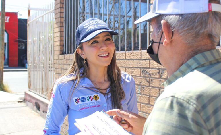  Reconocen vecinos de la Rosario apoyo de Carla Rivas en materia de transporte público