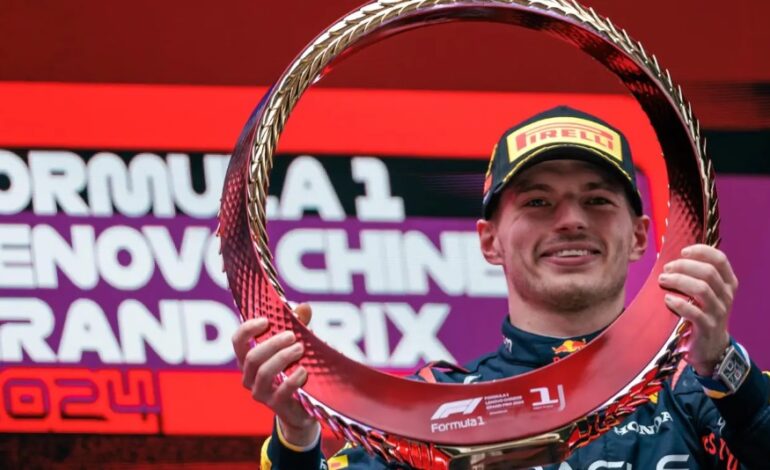  Verstappen vence con autoridad el Gran Premio de China; Sergio ‘Checo’ Pérez queda tercero
