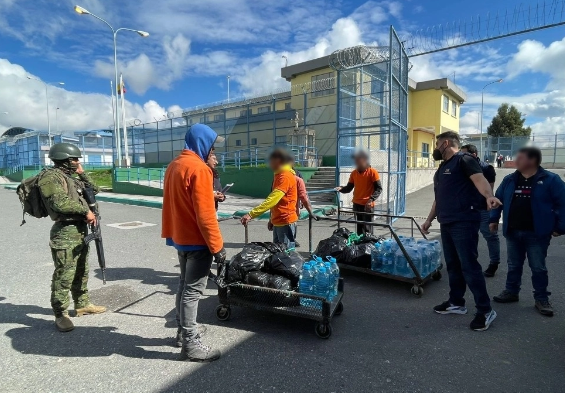  Sigue preocupación por alimentación de reclusos en Ecuador