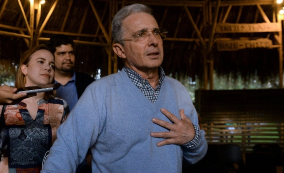  Inicia juicio contra ex presidente Álvaro Uribe en Colombia