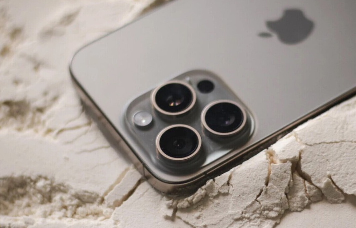  Apple prepara un iPhone premium ultradelgado, según The Information: apunta a ser más caro que el modelo Pro Max