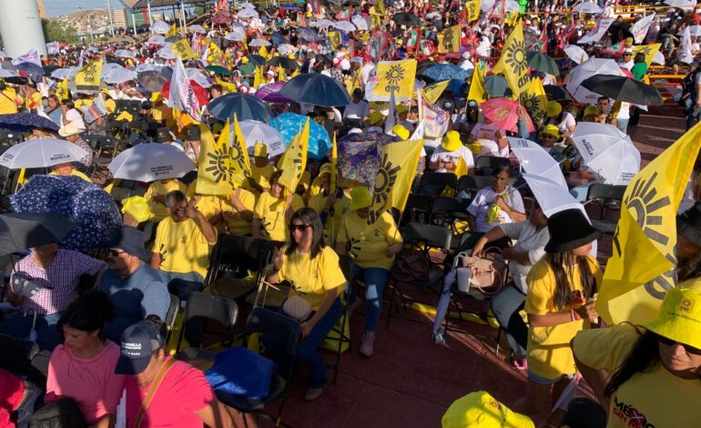  Esperan cientos a Marco Bonilla y Xóchilt Gálvez para su cierre de campaña