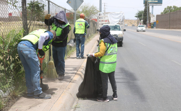  Trabaja Municipio con tres turnos para mantener limpias las vialidades al sur de la ciudad