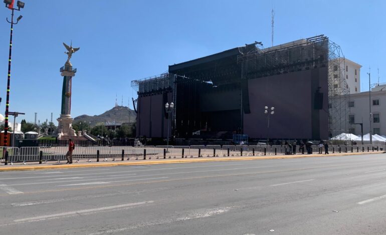  Ya todo está listo para el festejo por el Grito de Independencia en Chihuahua capital; amenizarán Conjunto Primavera y Alfredo Olivas