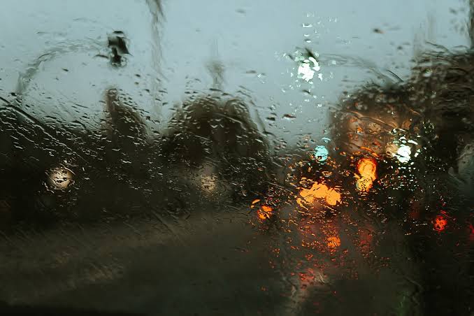  Se prevén lluvias ligeras y cielos parcialmente nublados para este fin de semana