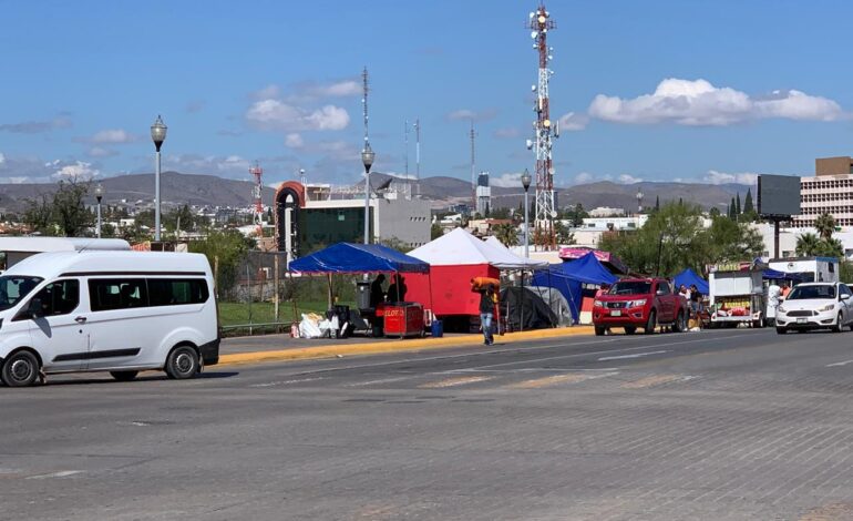  Comienzan a instalarse vendedores ambulantes previo al Grito de Independencia