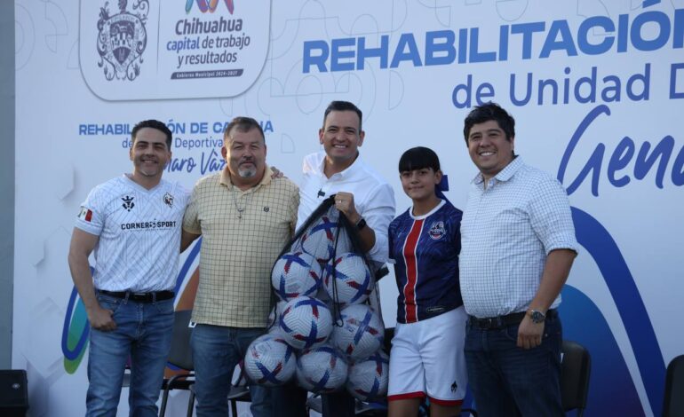 Entrega Alcalde remodelación de cancha de fútbol rápido en Unidad Deportiva “Genaro Vázquez”