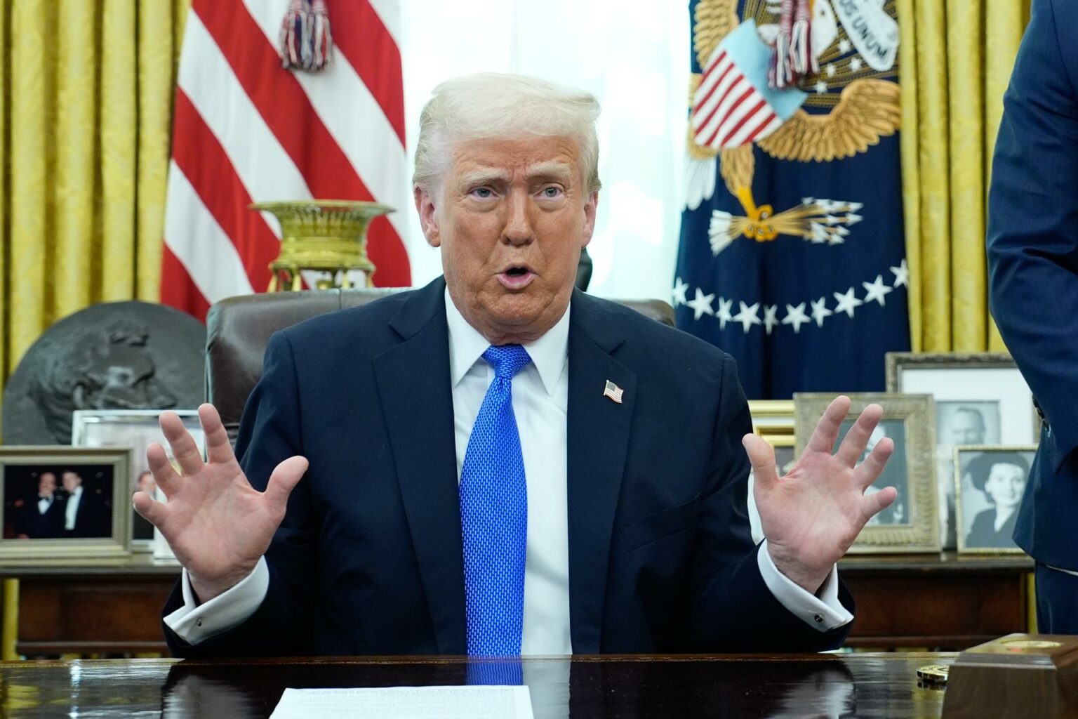Trump amenaza con castigar a los abogados que denuncien sus medidas migratorias