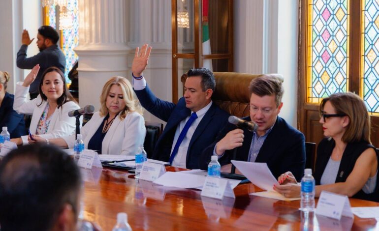  Votan por unanimidad en Cabildo para avalar créditos que cubrirán tres nuevos puentes y una comandancia Oriente