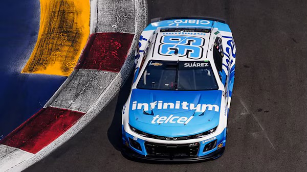  Daniel Suárez acabó en el lugar 19 en la primera carrera de Nascar Cup Series en México