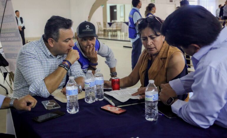  Atiende alcalde Bonilla y directores necesidades de las colonias en el «Jueves entre vecinos»