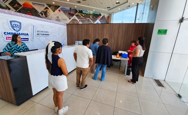 Instalan módulo de vacunación contra el sarampión en la Secretaría de Turismo