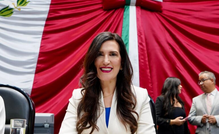  Kenia López Rabadán representará a Diputados en el Desfile Cívico Militar