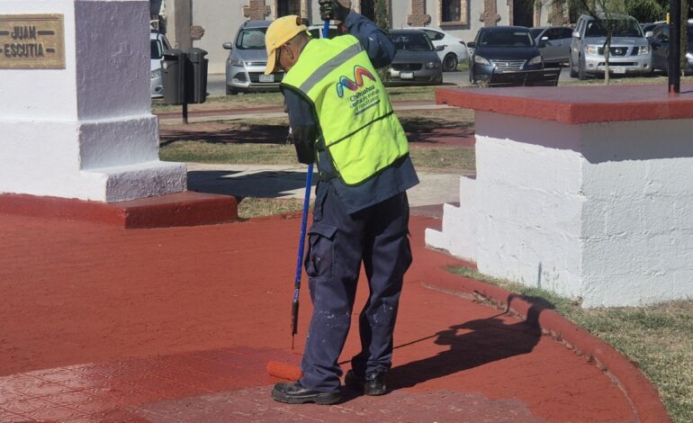  Atiende Municipio el monumento de los Niños Héroes con lavado y pintura