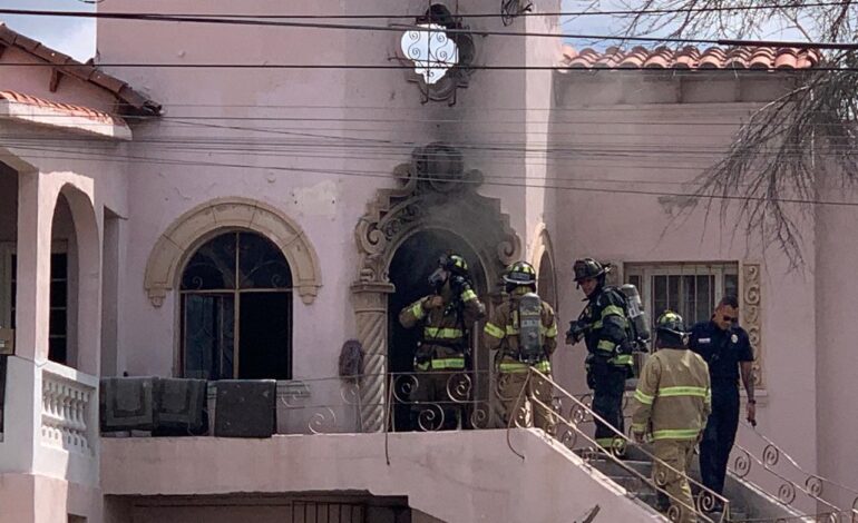  Sofocan incendio en casona de la av. Juárez