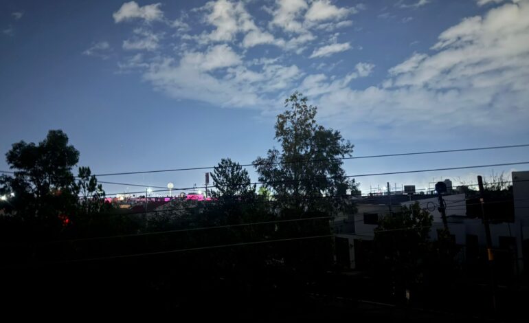 Apagón deja sin luz a colonias del norte; calles lucen a oscuras