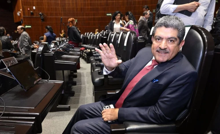  Manuel Espino, diputado de Morena, sufre derrame cerebral; está en terapia intensiva
