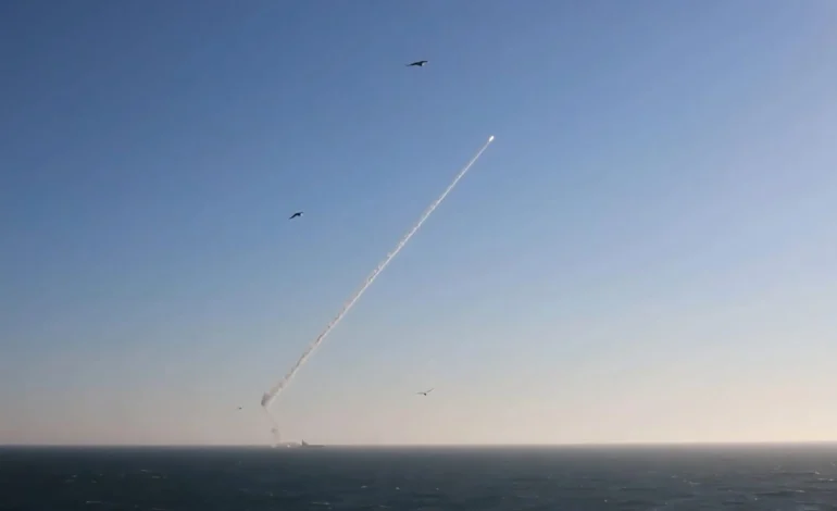  Rusia lanza misil hipersónico Zircon en maniobras militares con Bielorrusia