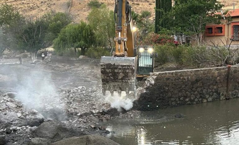  “Se hizo justicia”: Conagua concluye demolición de presa en rancho de Duarte