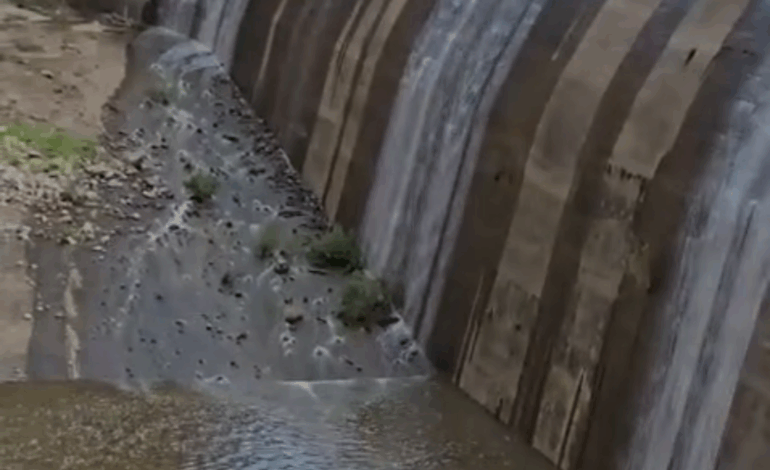  Derrama presa El Tintero en Namiquipa